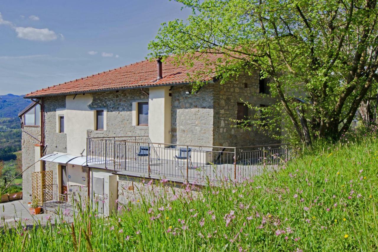 Agripodere Il Falco Pontremoli Bagian luar foto